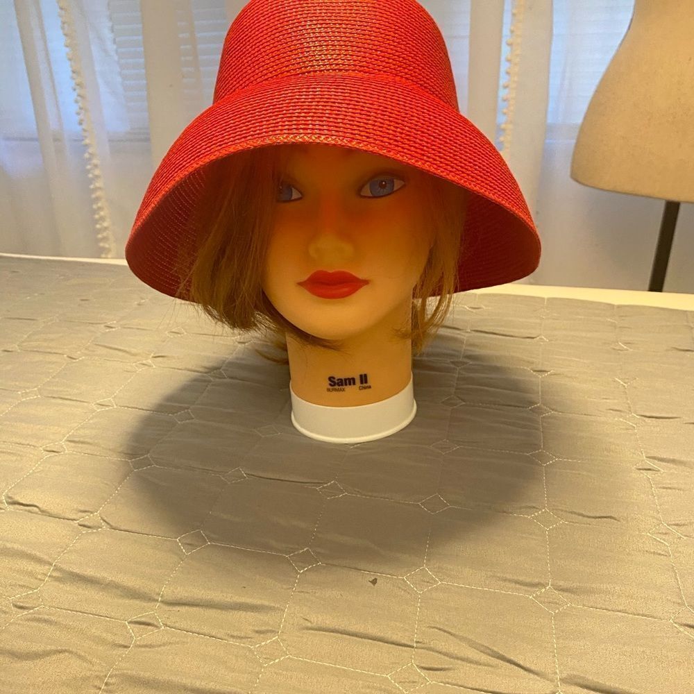 Red hat, one size